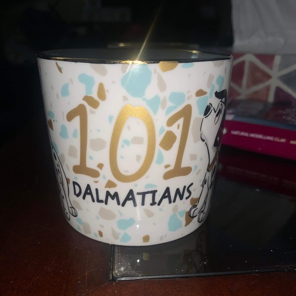 UNOPENED Gold Handle + Trim Mug - Disney Animals- Marie - Dumbo - 101 Dalmatians - Picture 2 of 15